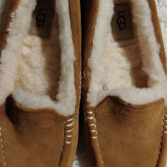 UGG Ansley Chestnut Suede Moccasin Slippers House Shoes Shearling lined Womens 9 - Picture 4 of 12